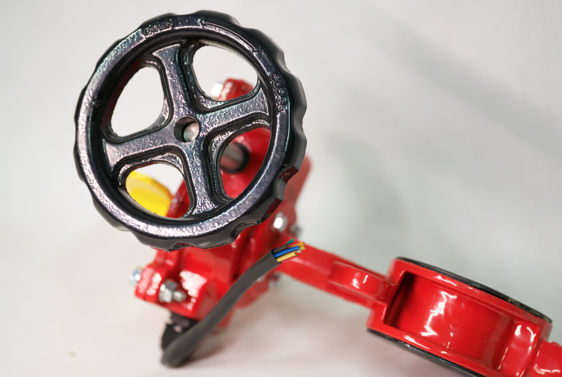 شیر پروانه ای LEDE